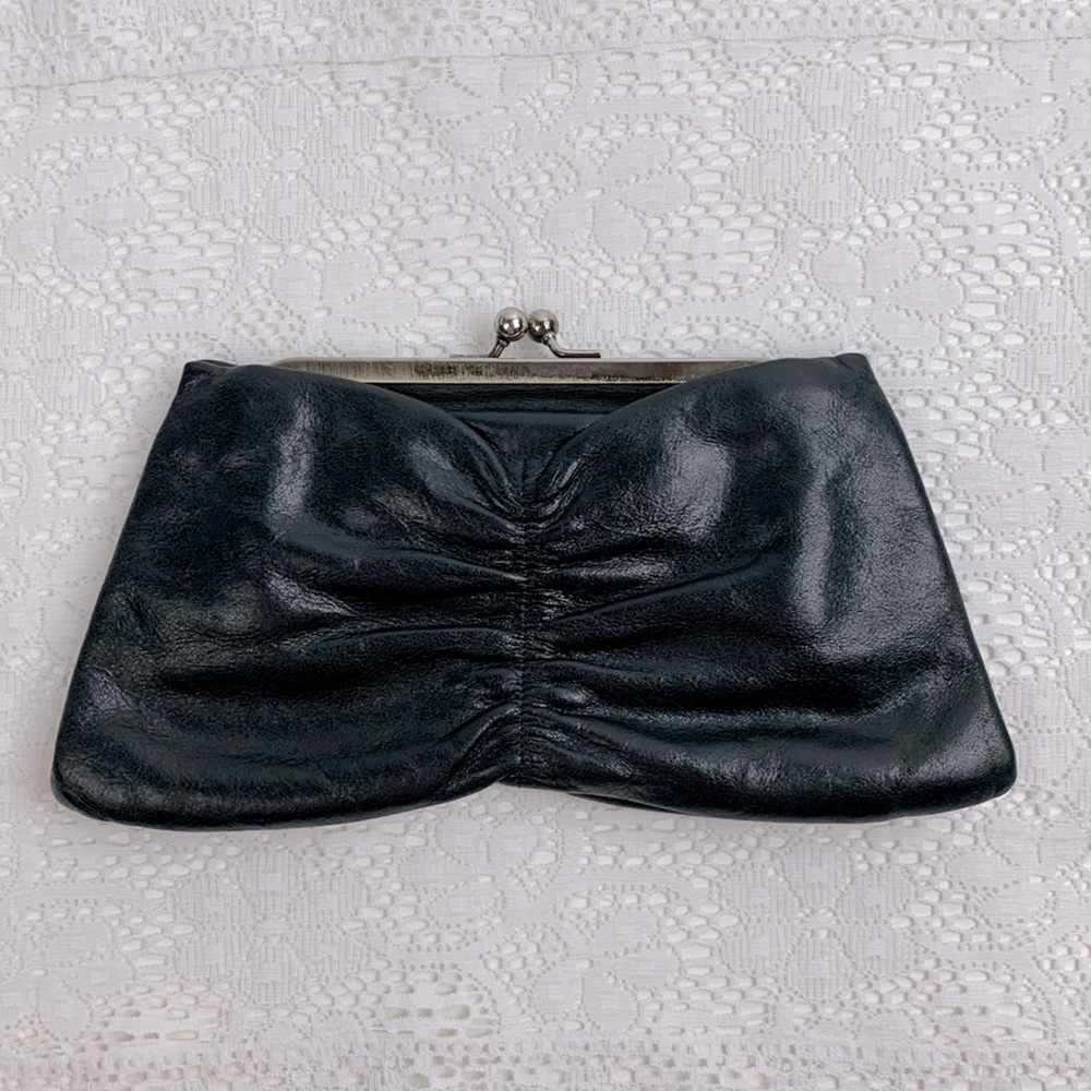 Hobo International Leather Clutch mini handbag Black Kiss lock opening